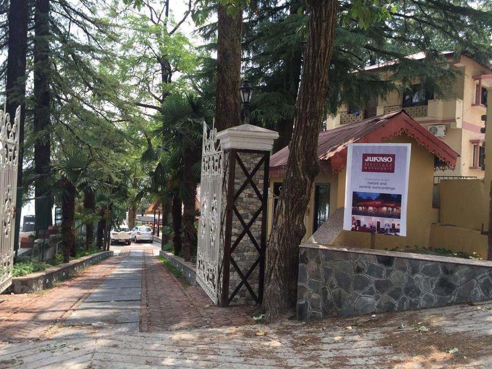 Treebo Trend Royal Mansion Hotel Mussoorie Exterior photo