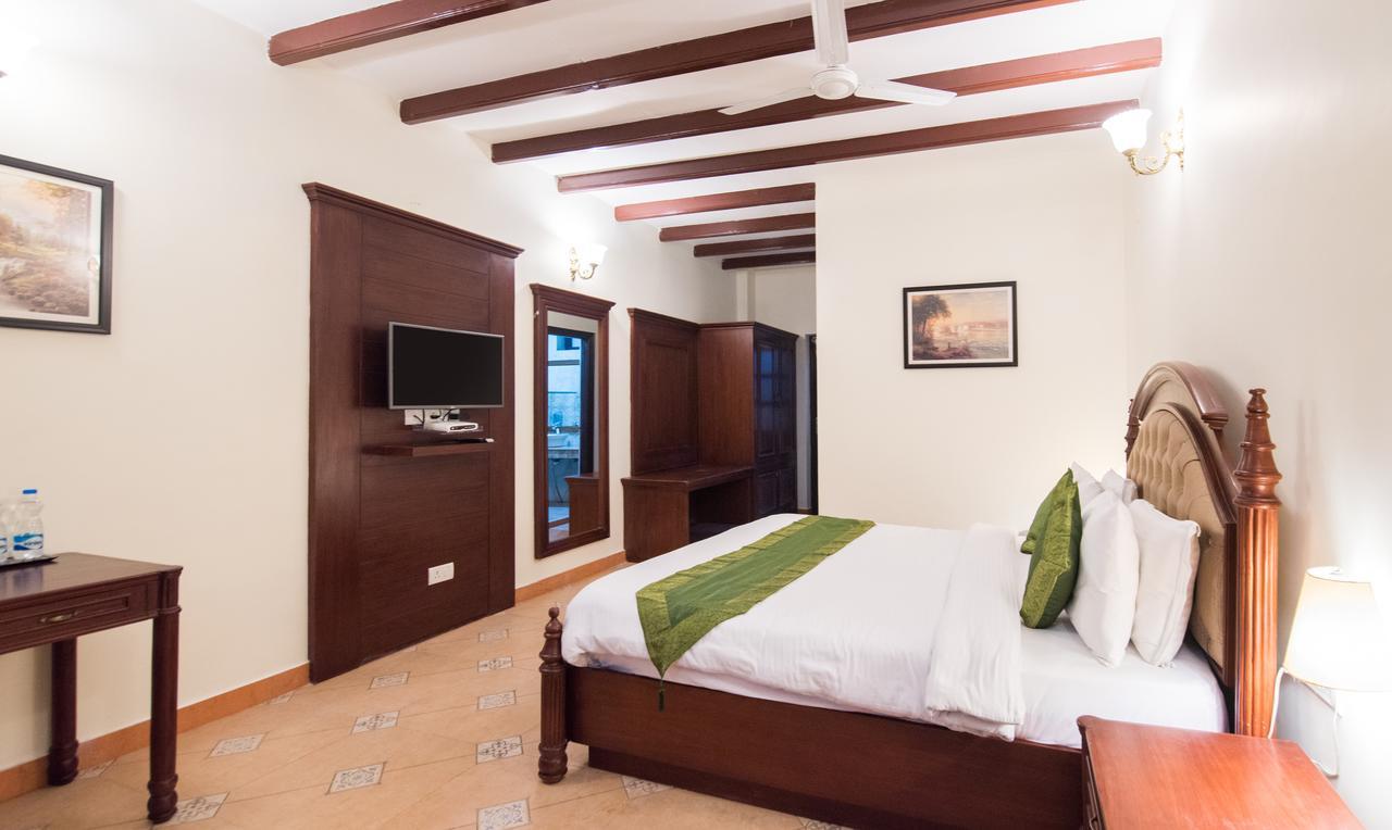 Treebo Trend Royal Mansion Hotel Mussoorie Exterior photo